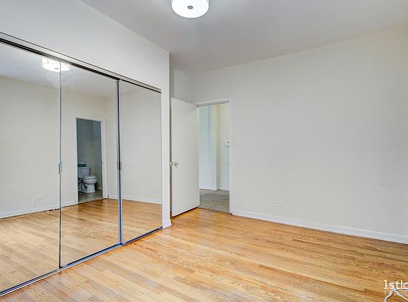 5th image of 5203 S Ingleside Ave #3