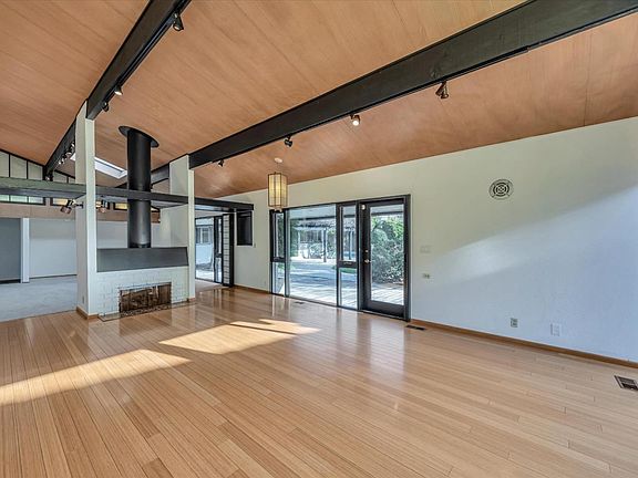 4th image of 2644 Richland Ave