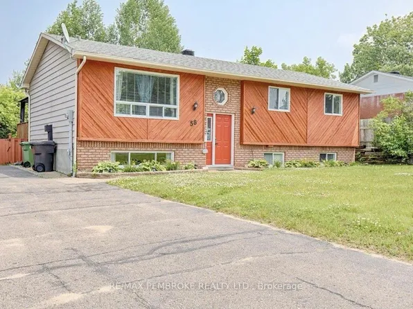 58 Selkirk St, Petawawa, ON K8H 1P4