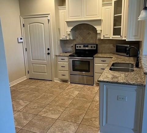 2nd image of 1273 E Eagles Nest Dr