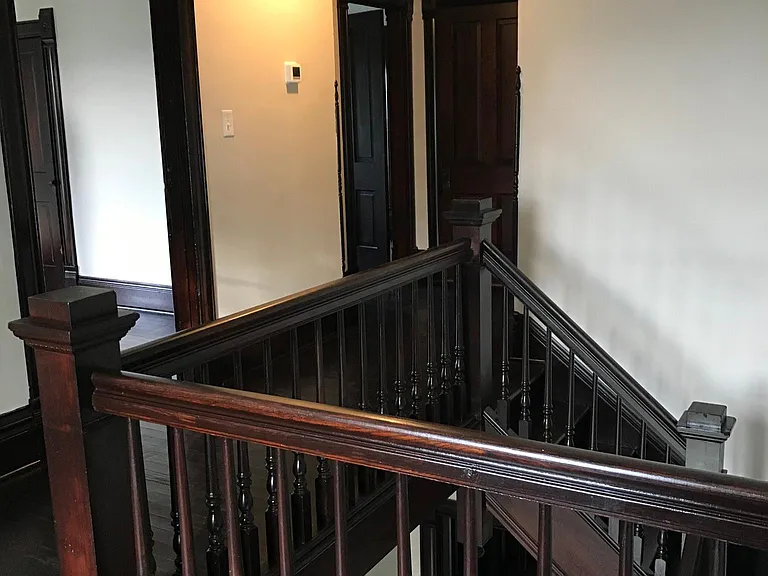 1008 Blackburn St — Photo 7