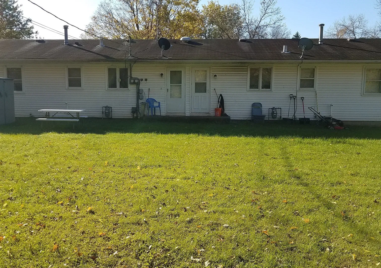 2 Bedroom Duplex — Photo 4
