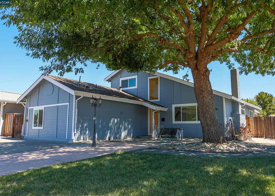 3330 Claudia Dr
