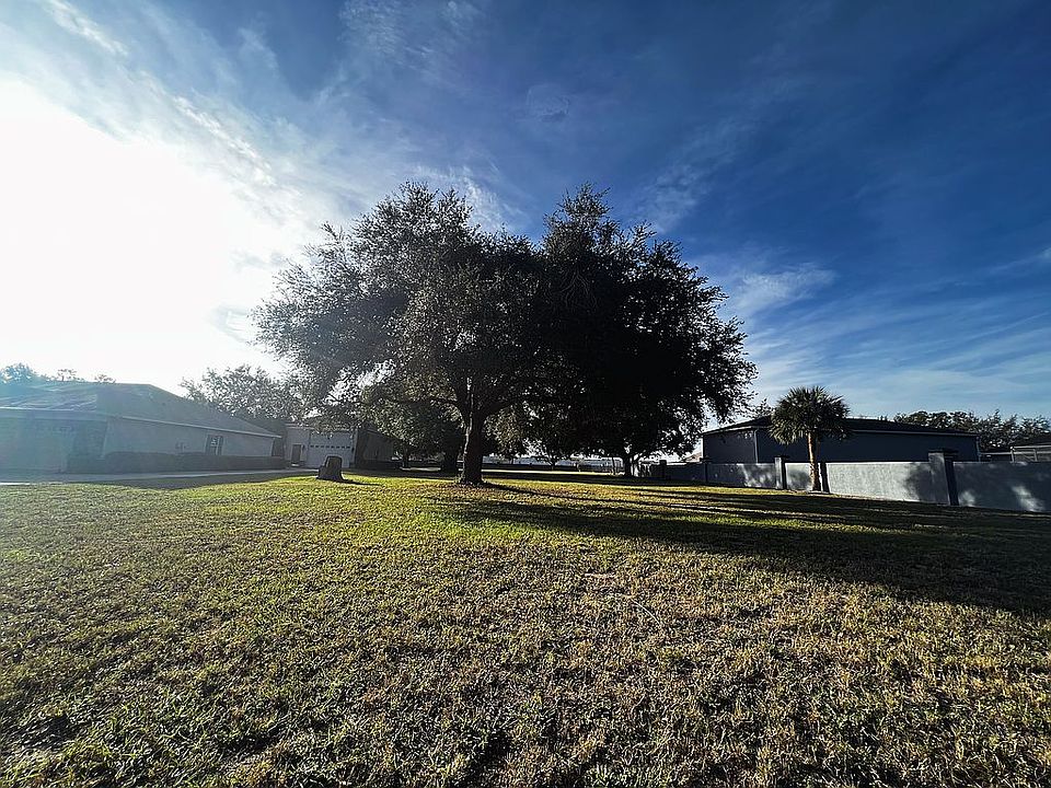 1st image of 62 Harbour Ct