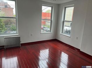 380 Van Brunt St #2F, Brooklyn, NY 11231