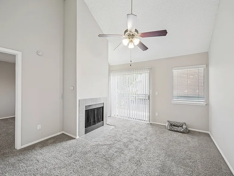 Colinas Pointe — Photo 23