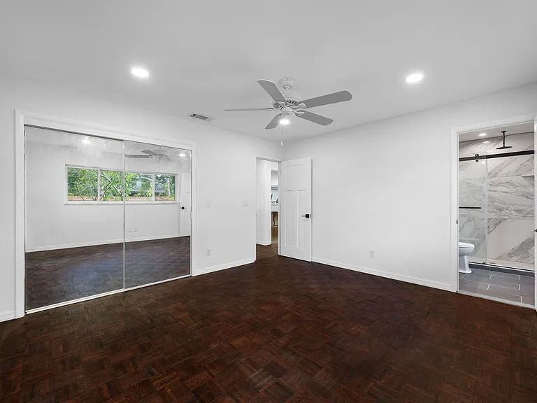 1764 Linwood Cir — Photo 27
