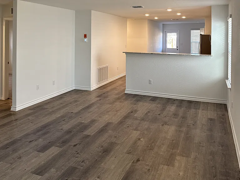 8124 Brandy Br — Photo 2