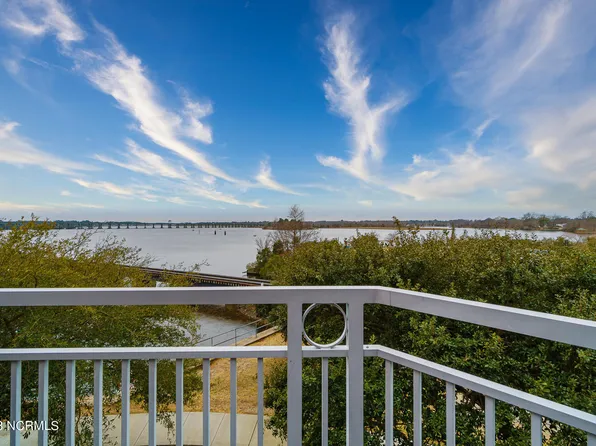 227 Sky Sail Boulevard, New Bern, NC 28560