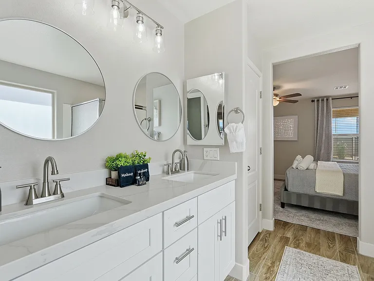 4665 E Longhorn St — Photo 18