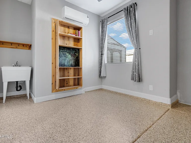24194 W Whyman Ave — Photo 25