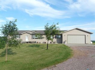 47837 249th St, Garretson, SD 57030