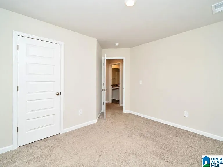 211 Driftwood Ln — Photo 15