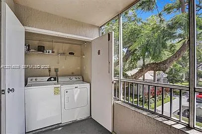 2871 N Oakland Forest Dr #210 — Photo 23