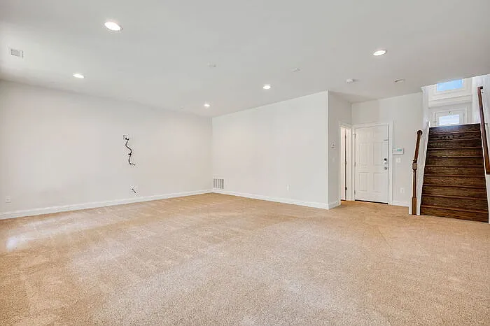 5413 Hickory Ann Dr — Photo 32