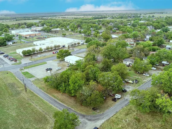 208 S 4th St Lot 6, Celeste, TX 75423