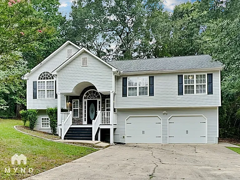 93 Deidre Ct — Photo 1
