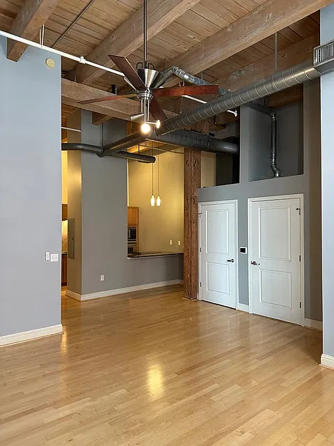 612 Central St #106