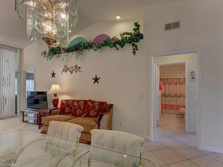 2462 Hidden Lake Dr #208 — Photo 7