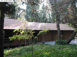 14215 Tahoe View Dr, Grass Valley, CA 95945