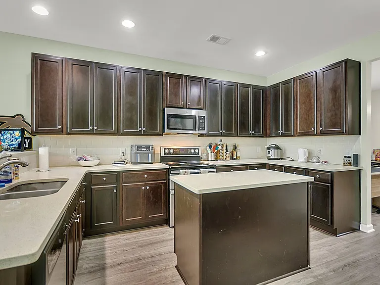 8903 Skipping Rock Ln — Photo 10