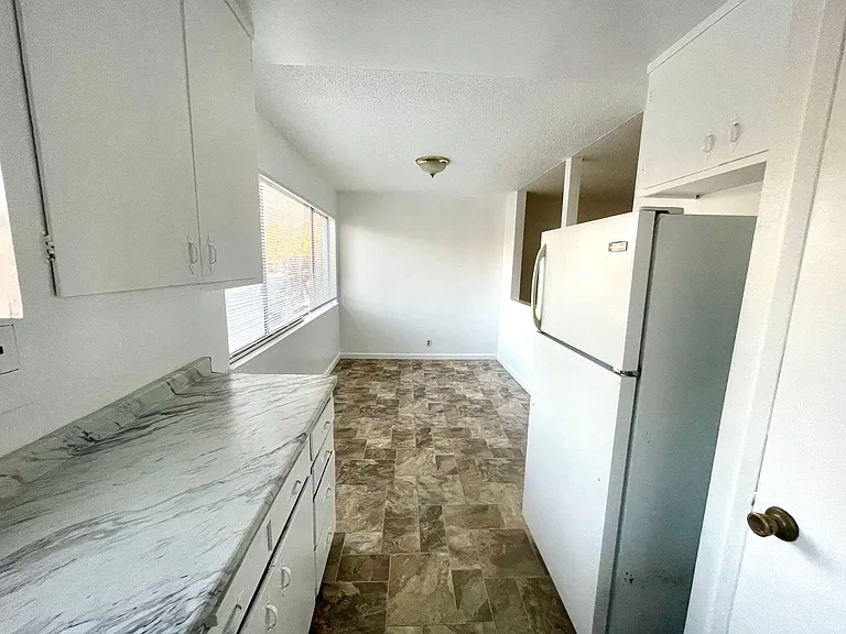 2508 Cutting Blvd — Photo 4