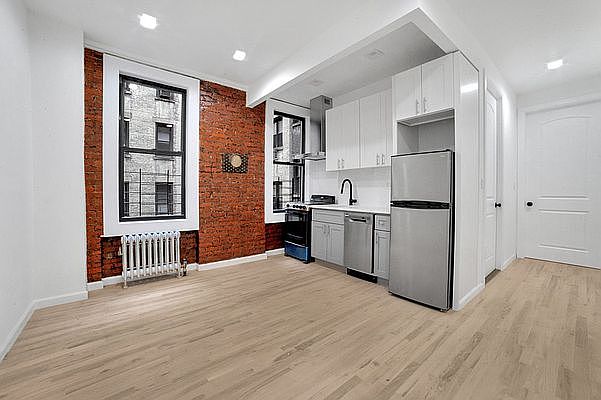 1st image of 317 W 99th St #3E