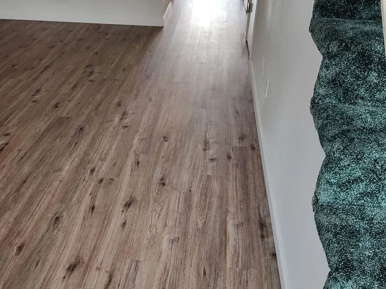 885 NE Sunset St #11 — Photo 3