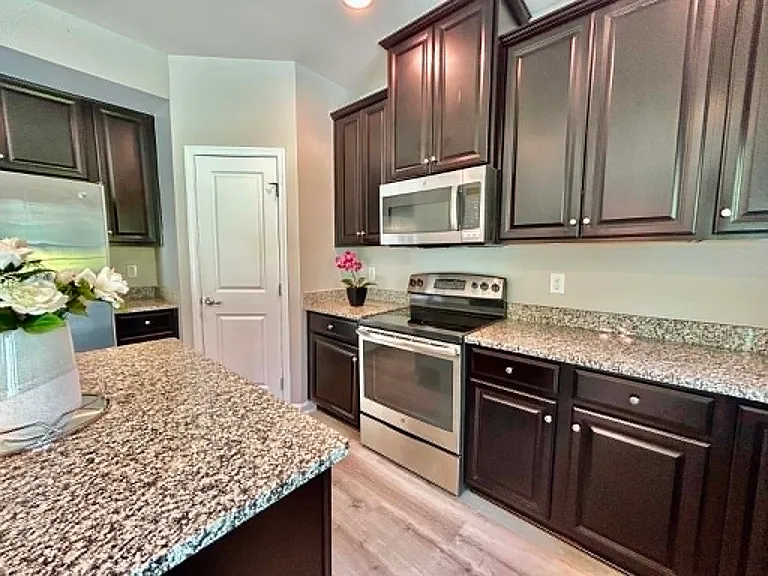 5453 Brandon Bluff Way — Photo 19