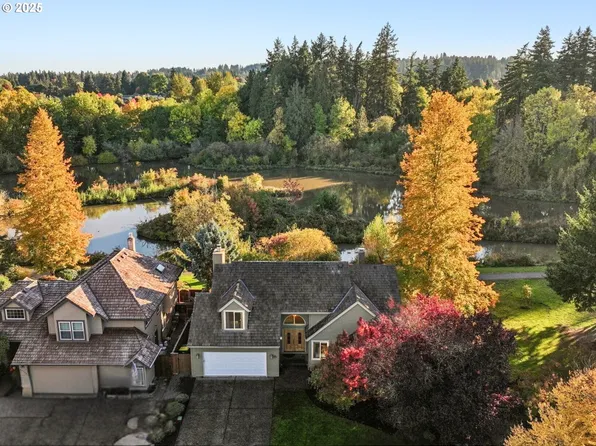 12820 SW Glacier Lily Cir, Tigard, OR 97223