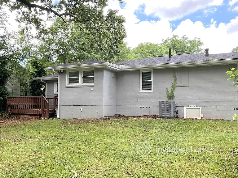 3447 Jackson Dr — Photo 20