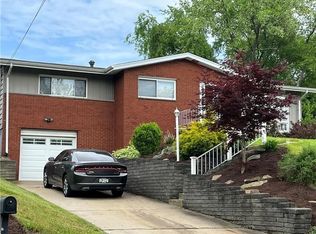 231 Old Clairton Rd, Clairton, PA 15025