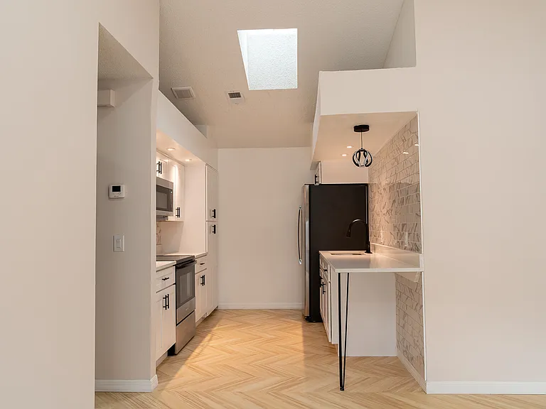 5401 Pullman Dr — Photo 25