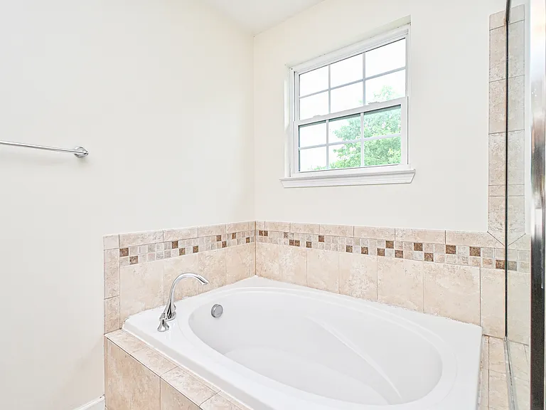 8453 Forest Valley Dr — Photo 29