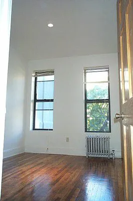 Rented by Tower Brokerage | media 1