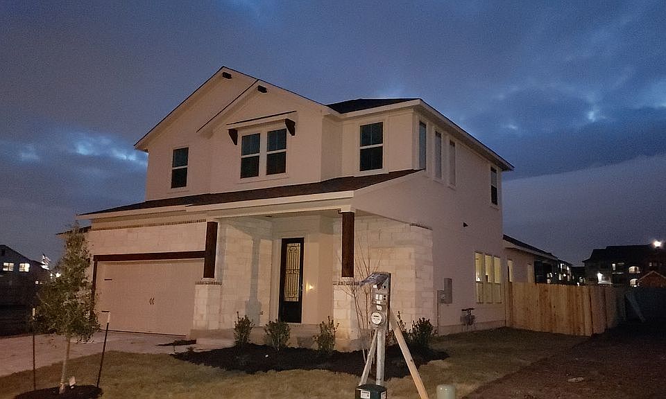 1st image of 897 Centerra Hills Cir