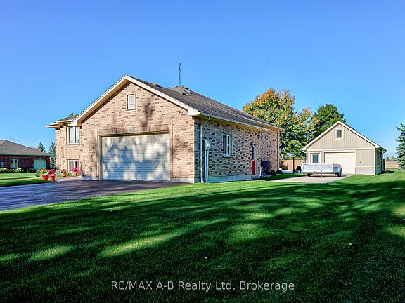 3rd image of 194 Station Rd