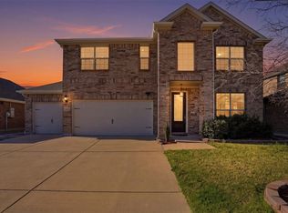 1620 Berry Ridge Trl, Aubrey, TX 76227