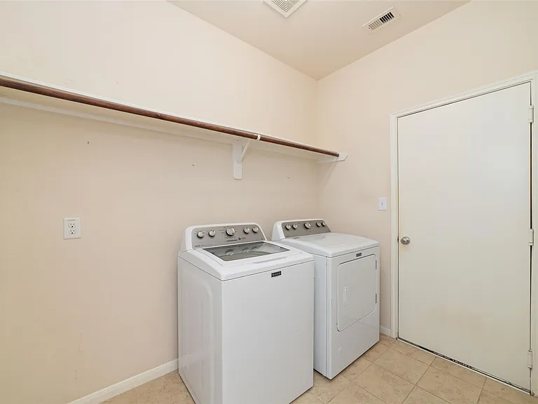 8919 Inglebrook Ln — Photo 19