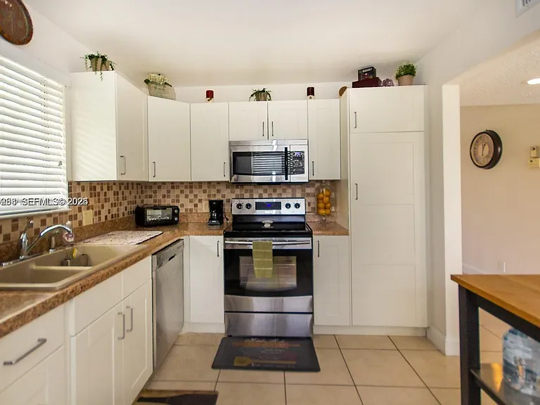16561 Blatt Blvd #201 — Photo 36