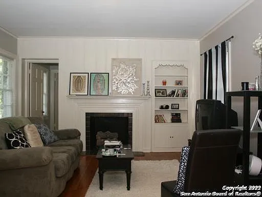 1 bed, 1.5 bath, 4255 sqft, $1,150 — Photo 4