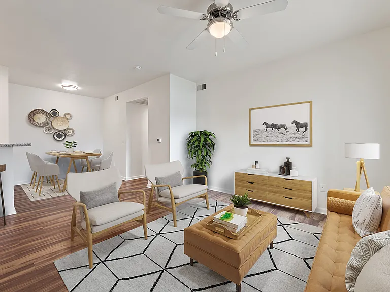Sandy Creek Apartments — Photo 12