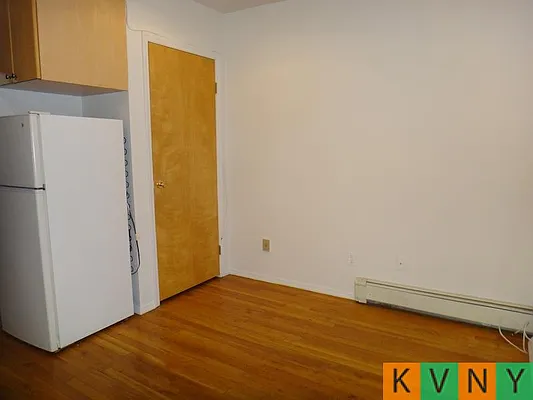 Rented by KVNY Soho | media 45