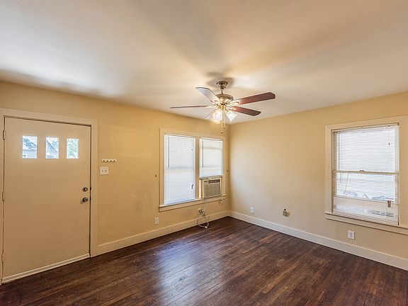 3rd image of 743 E Ashby Pl APT 6