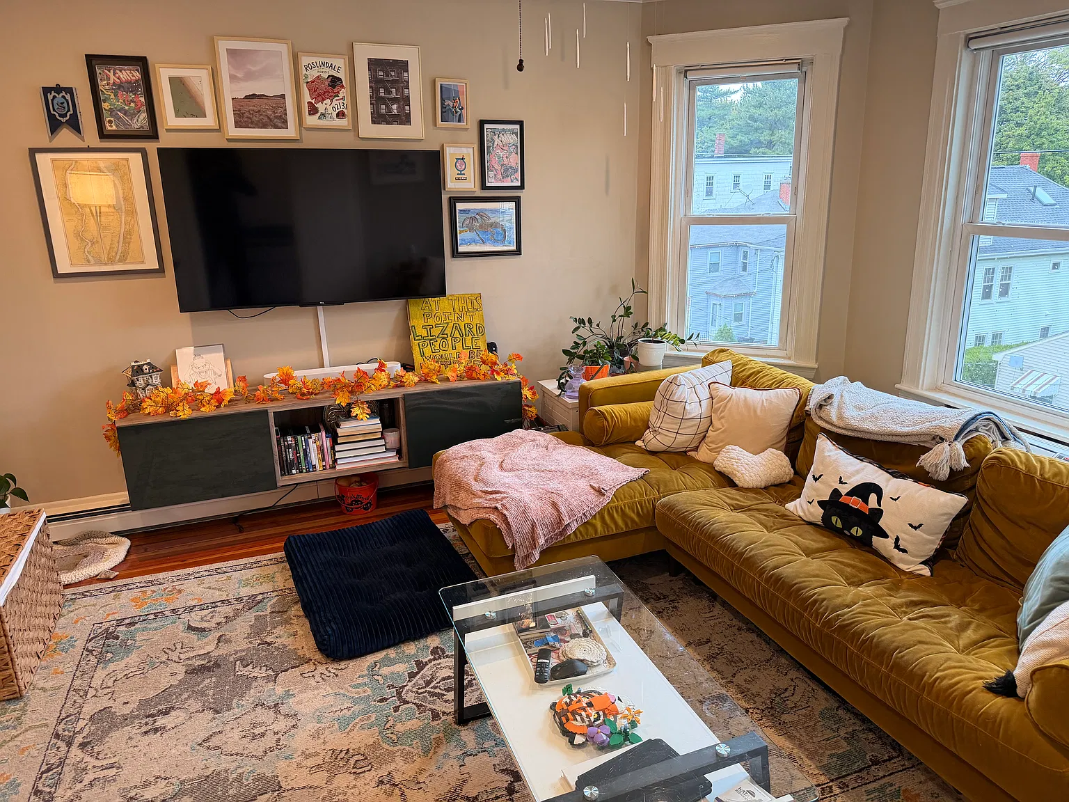 2 bed, 1055 sqft, $3,000 — Photo 3