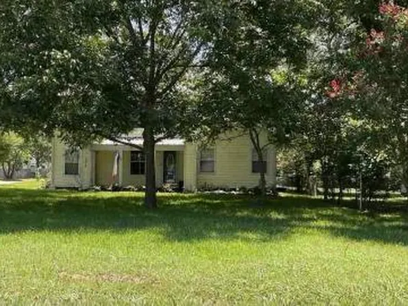1014 Commerce Dr, Greenville, TX 75401