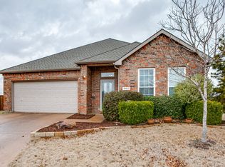 10817 Gleneagles Ln, Rowlett, TX 75089