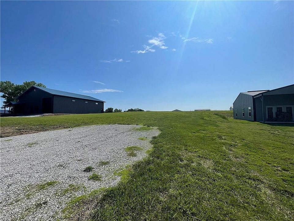 2nd image of LOT S142 Lindberg Dr