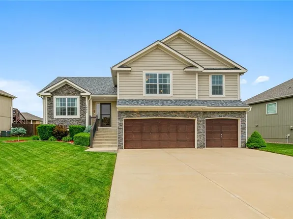 1804 NW 94th Ter, Kansas City, MO 64155