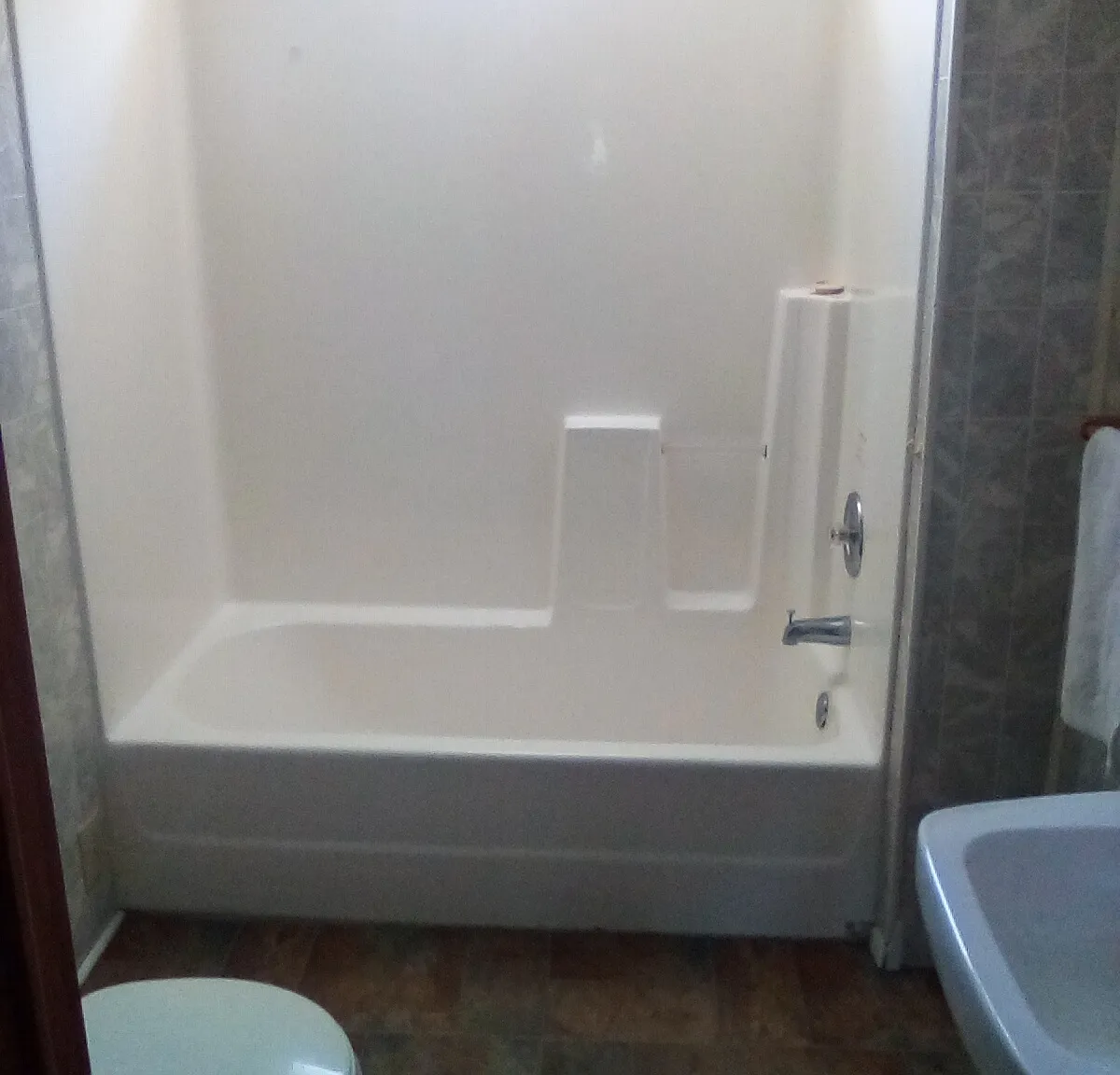 2 bed, $800 — Photo 4